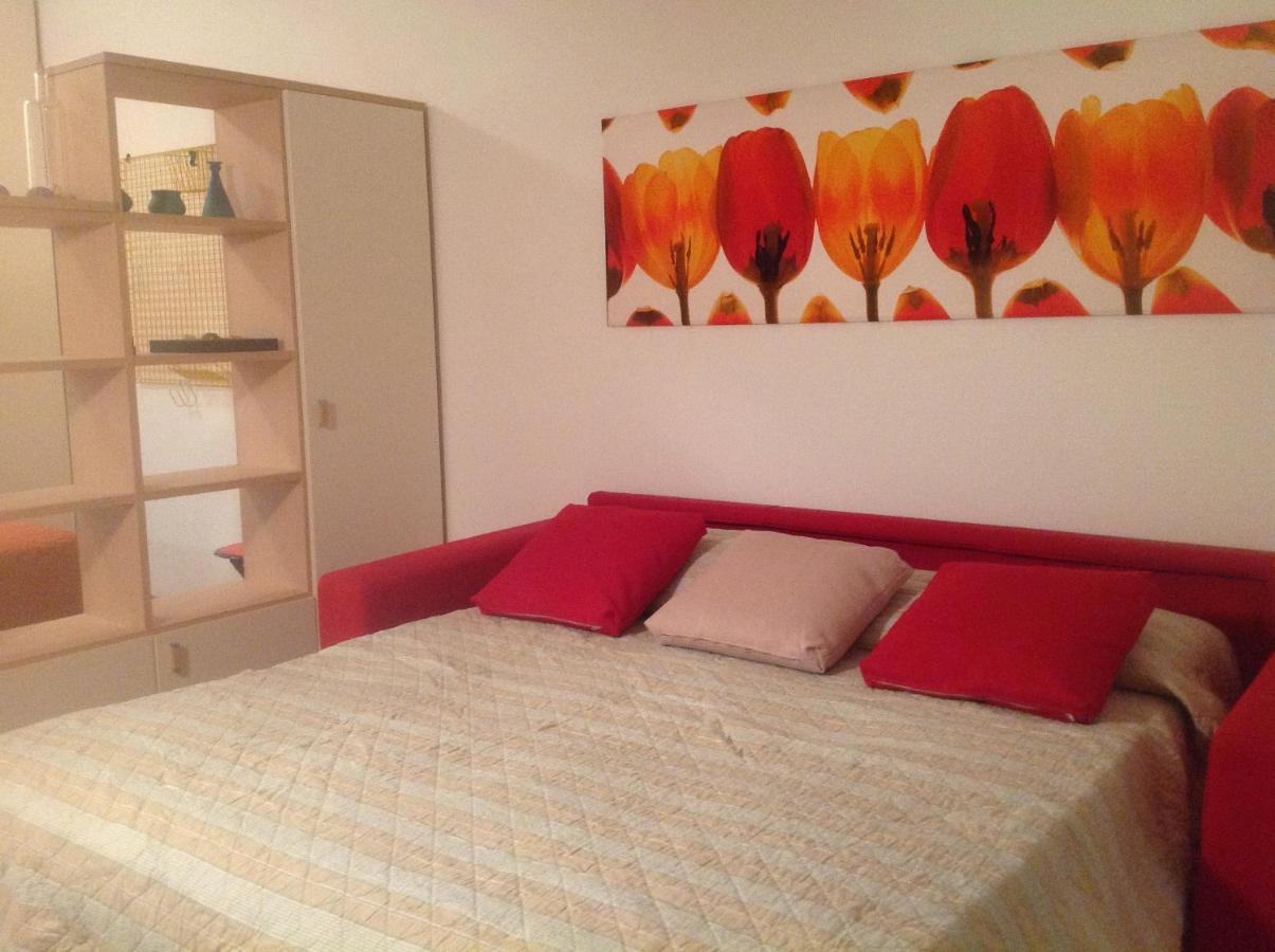 Hotel Apartments Villaggio Dei Fiori 4 Stars Luxury - Great Family Resort - Pet Friendly - With Hypermarket - Delivery Restaurant-Pizzeria - Room Breakfast With Supplement - Ultra Fast Wi-Fi - Play Area For Children - Olympic Swimming Pool - Parking Caorle Exterior foto